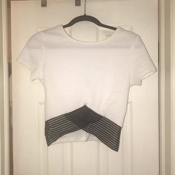 Tops - Cute fitted Top 💗